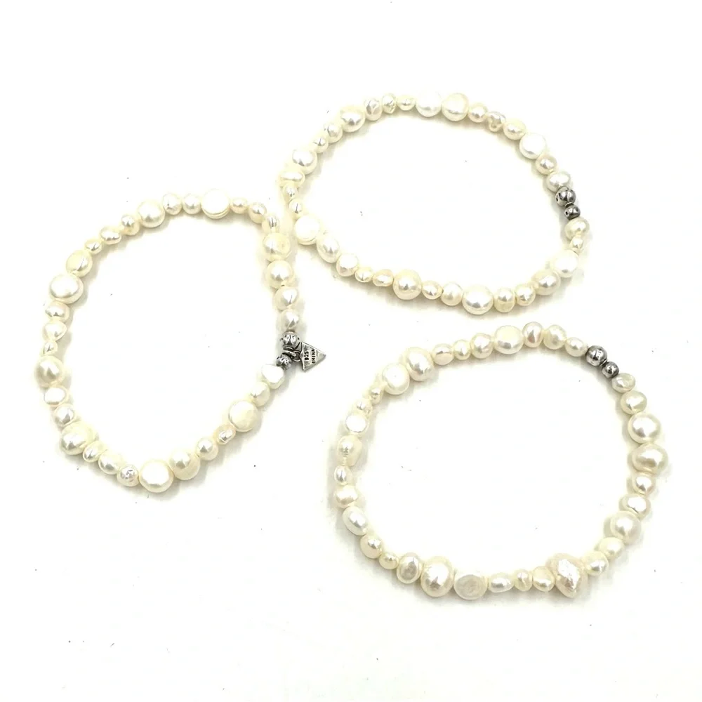 Silpada Goddess Sterling Silver Pearl Stretch Bracelet Three Strands - Picture 3 of 9